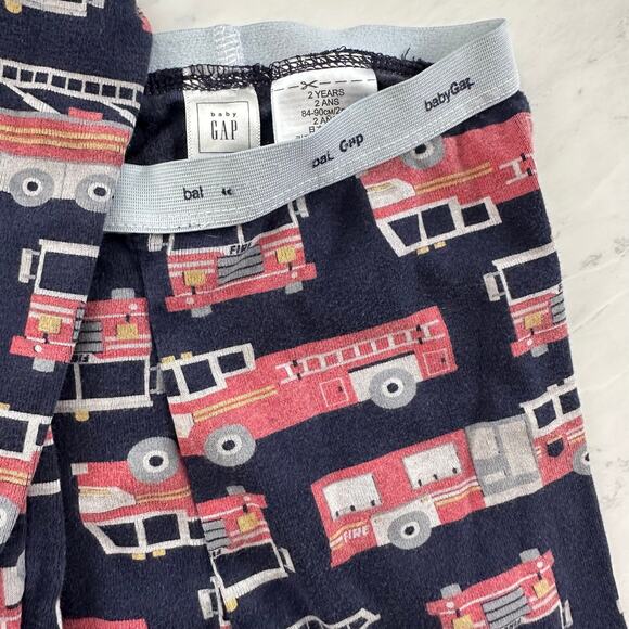 Baby gap fire trucks cars pajamas long sleeve pants set sz 18-24 2 boys - Picture 7 of 8